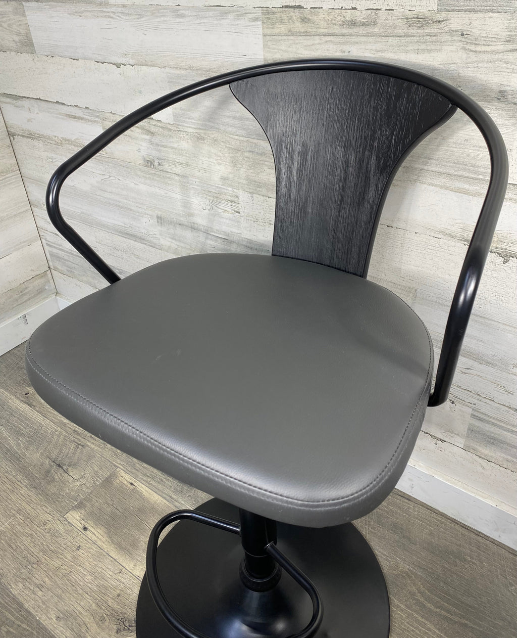 Adjustable Height Bar Chair Stool